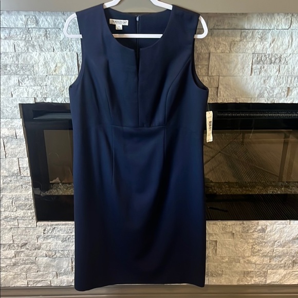 Pendleton Blue Sleeveless Sheath Dress Scoop Neck Midi 100% Virgin Wool size 14 - Picture 1 of 13